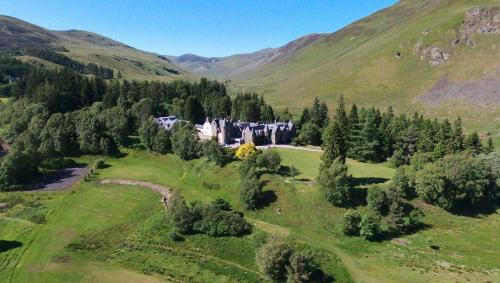 Dalmunzie Castle