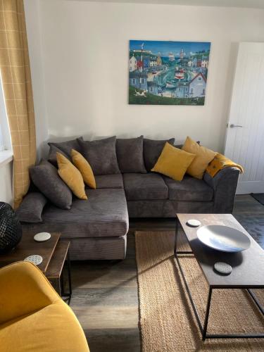 44 Gower holiday village Ty Gŵyr Cosy 2 bedroom Chalet with a seasonal indoor pool