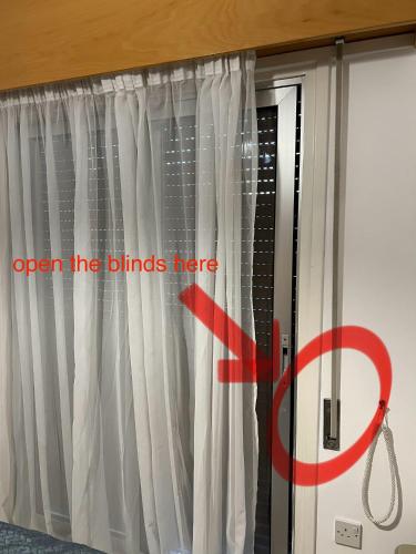 Makenzie 2 rooms first line beach