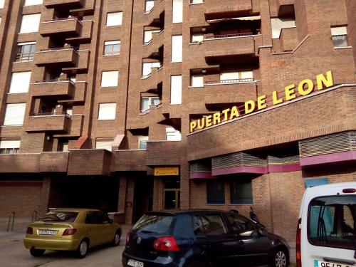 Puerta de León