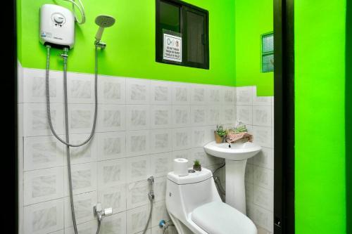 Golden V Executive Homes Unit H