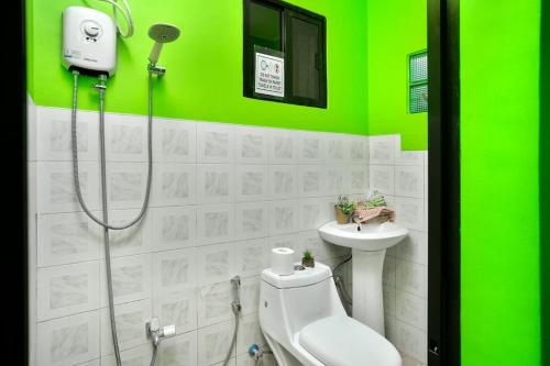 Golden V Executive Homes Unit J