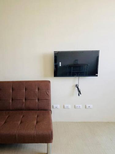 * *I2 Sleek City Haven