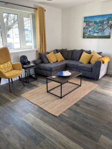 44 Gower holiday village Ty Gŵyr Cosy 2 bedroom Chalet with a seasonal indoor pool