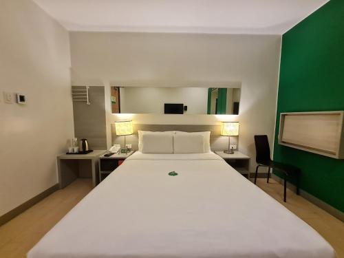 Go Hotels Otis Manila