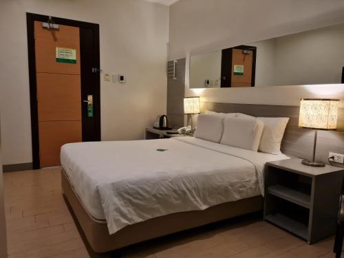 Go Hotels Otis Manila