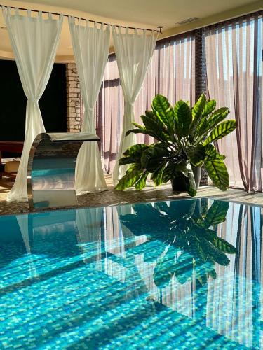 Royal Casino Spa & Resort Hotel