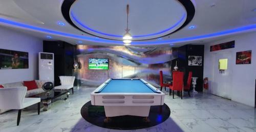 VIP 2BR Penthouse-Kandi Palace 155sqm w/ Jacuzzi