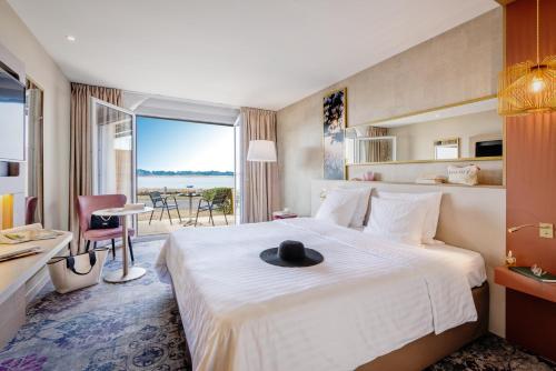 Hôtel Valdys - Beau rivage