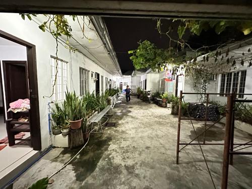 2 Bedrooms 50 sqm fully furnished in Brgy Suizo Tarlac with WIFI