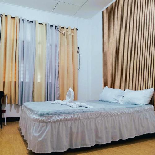 HOST HOMES - CASA ELIZA