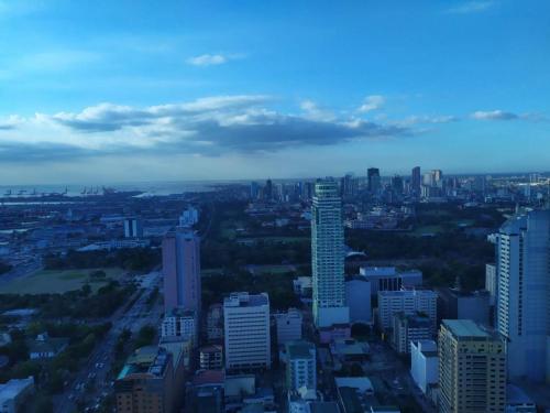 Beachfront U. S. Embassy Family Retreat