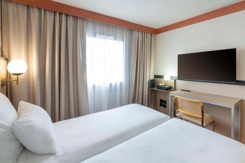 Sure Hotel by Best Western Caen Memorial