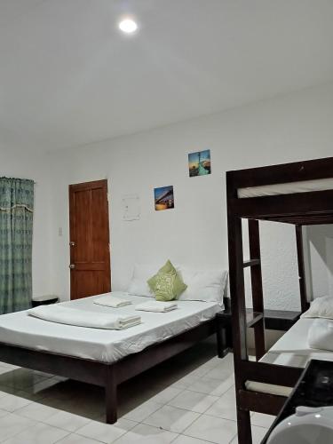 Moalboal Beach Front Hotel
