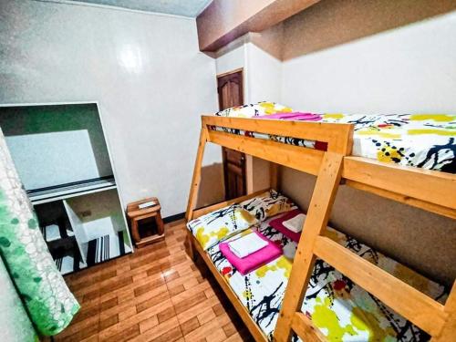 JO-ZA-NA's Hostel