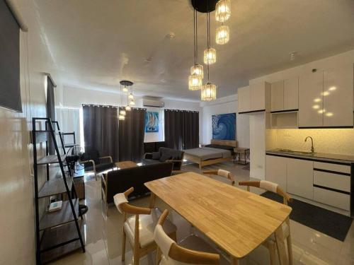 Deluxe Cozy Corner Studio