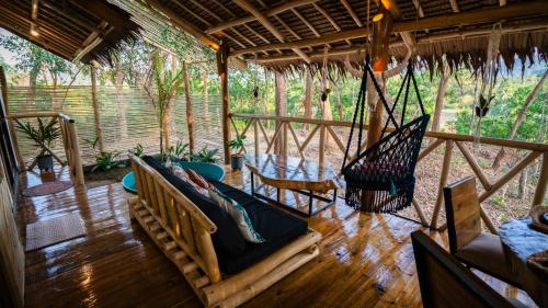 Carabao Lodge - 2 bedroom house with AC & plunge pool