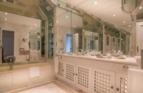 The Albatroz Hotel