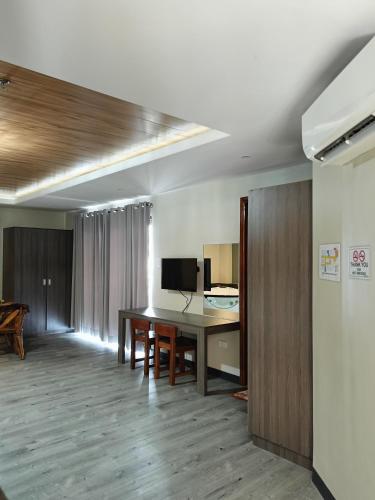 Norlu Cedec Midpoint Hotel