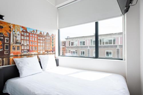 easyHotel Amsterdam City Centre