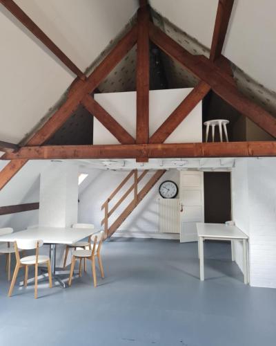 B&B 1 Uit De 100