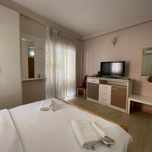 Di Angolo Hostel and Apartments
