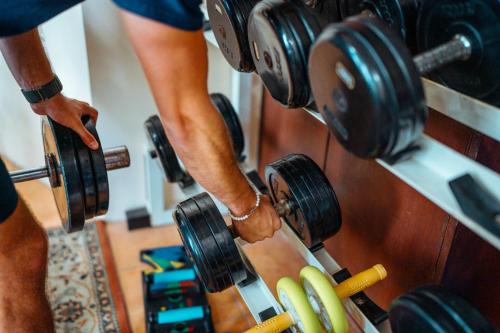 Sarrosa International Hotel and Residential Suites