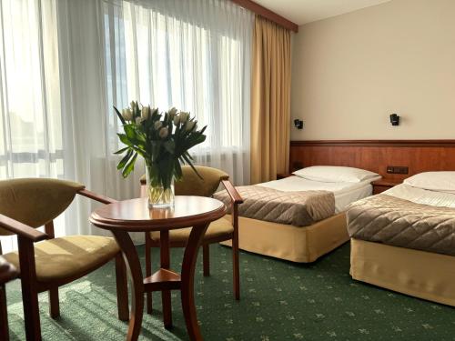 Hotel Senator