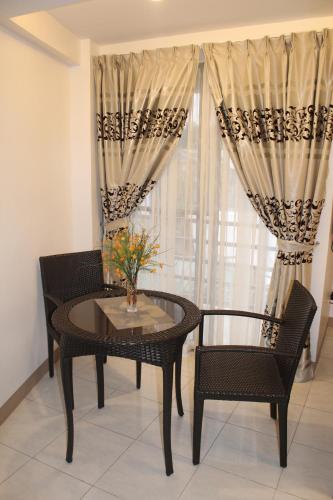 Anahaw Studio Suites