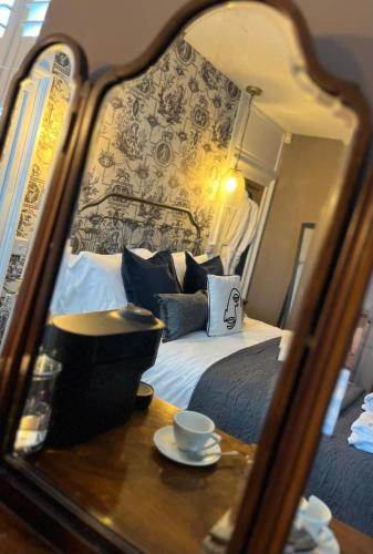 The Three Tuns