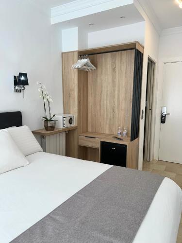 Hostal Abril
