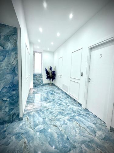 MARVIT CENTRAL LUXURY