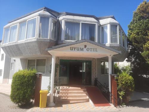 Uyum Hotel