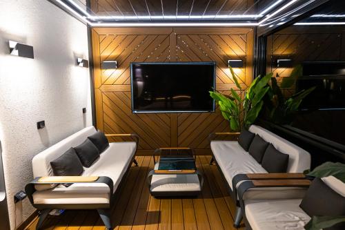 Deluxe Aparthotel MARWELL RESIDENCE