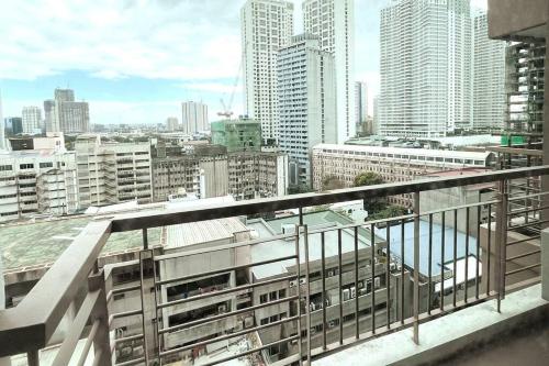 1BR with Balcony KL Tower, Greenbelt near AIM