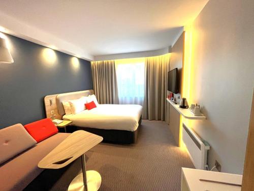 Holiday Inn Express Canterbury