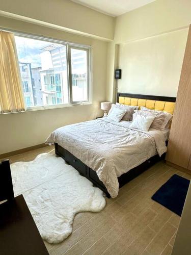 Comfy Studio UnitM @OneMadison35