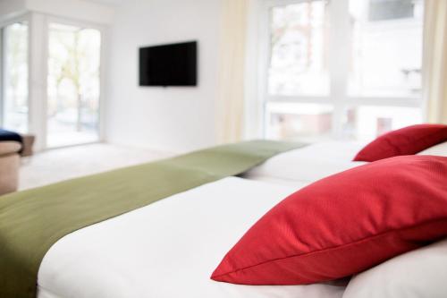 Boardinghouse by M&K