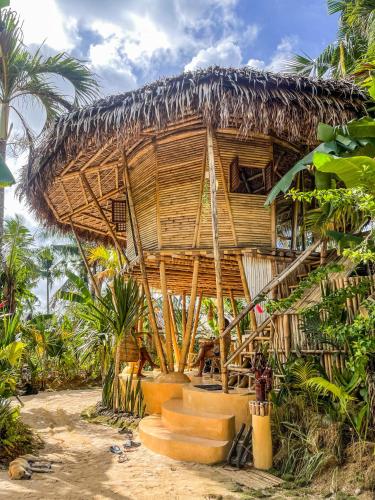 The Bamboo Houses - Tropical Garden & Empty Beach