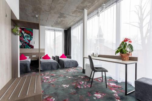 Algiro Hotel