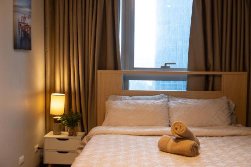 BGC 3BR Uptown Parksuites with bathtub 16