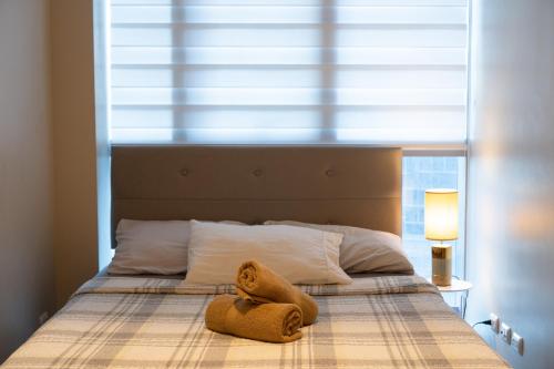 BGC 3BR Uptown Parksuites with bathtub 16