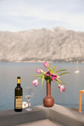 Cattaroom Apartments