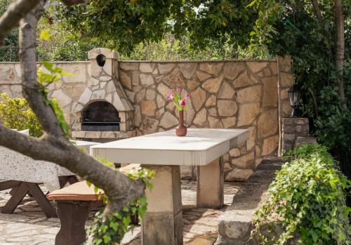 Cattaroom Apartments