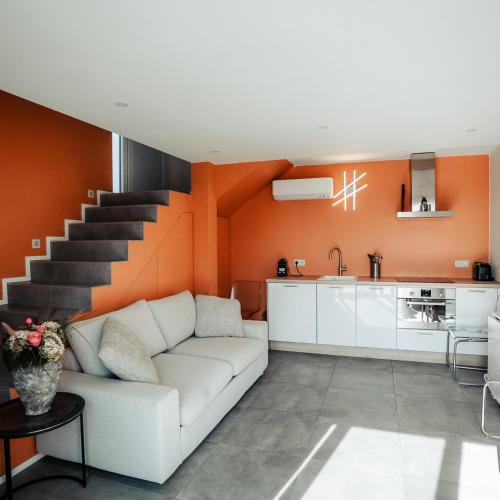 MY House's - 3 maisons avec piscine commune et la maison pour 3 personnes max avec jacuzzi privé