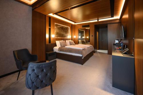 Hotel Macedonia Square