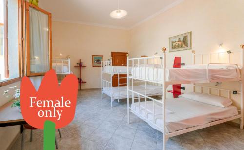 Hostel Archi Rossi