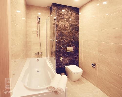 Familion ApartHotel