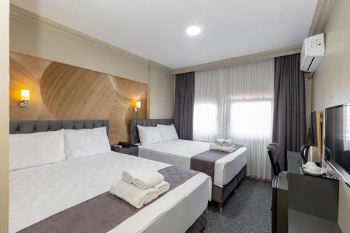 Loyal City Hotel