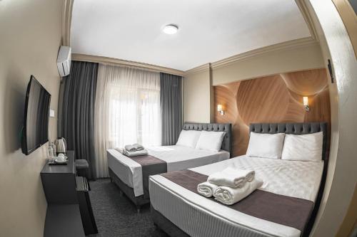 Loyal City Hotel